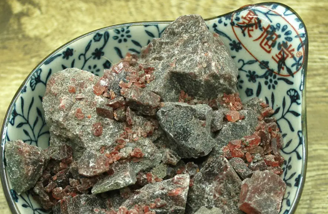 紫硇砂的功效与作用？紫硇砂外敷治疗什么