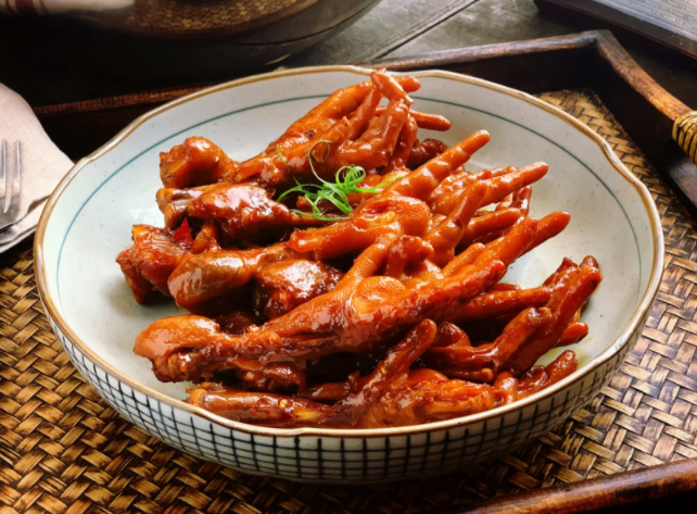 鸡爪的功效与作用 鸡爪的食用方法
