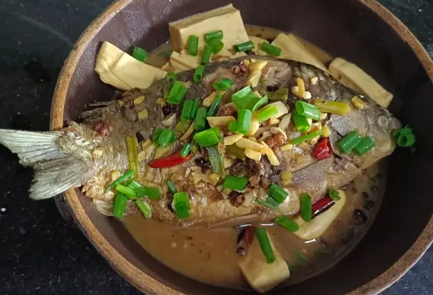 鲫鱼的功效与作用 鲫鱼的普遍作法