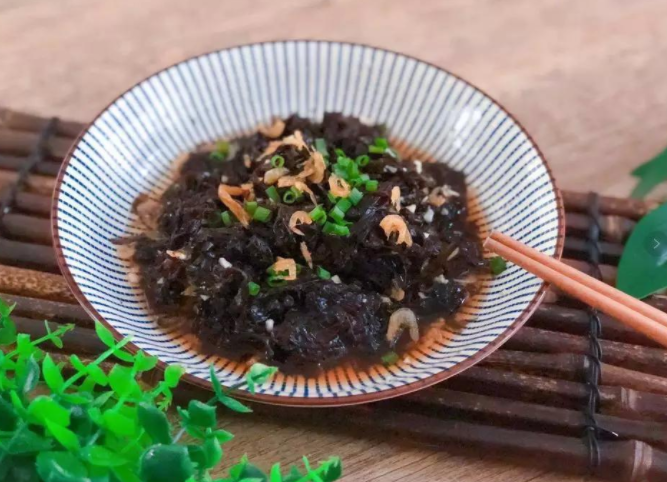 紫菜的功效是什么 女人吃紫菜有什么好处