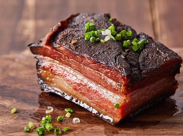 腊肉腌制好了需要洗吗 腊肉腌制好了可以直接吃吗