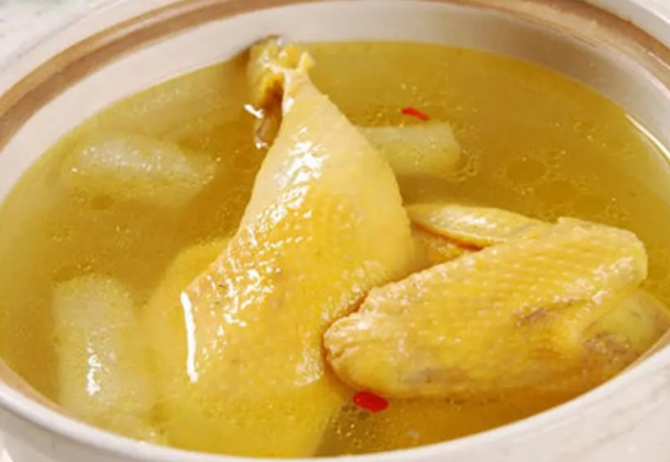 坐月子能喝鸡汤吗 月子喝鸽子汤的作用