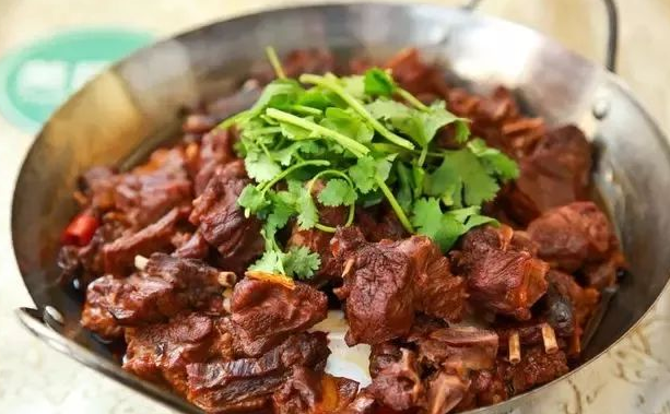 狗肉的功效 哪些人不能吃狗肉