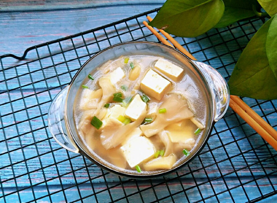 豆腐汤的功效与作用 豆腐汤的注意事项