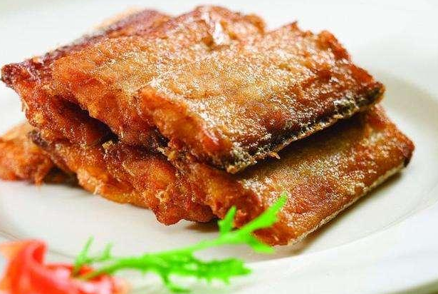 带鱼和什么东西一起吃好 带鱼不能和什么一起同食