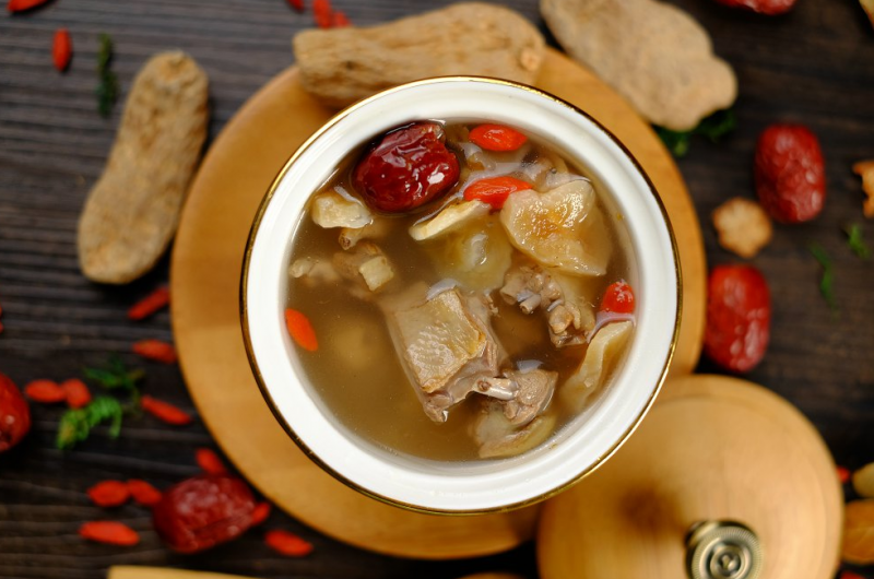 鸽子汤的功效与作用 喝鸽子汤有什么好处