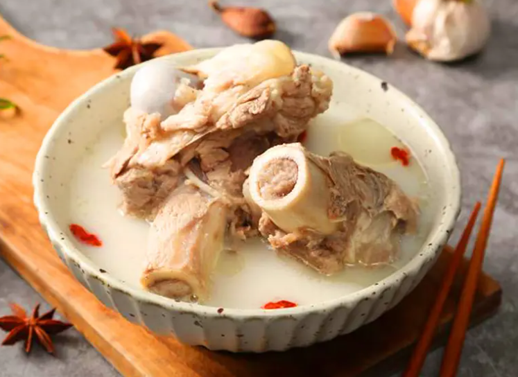 猪筒骨的功效与作用 猪筒骨的饮食禁忌