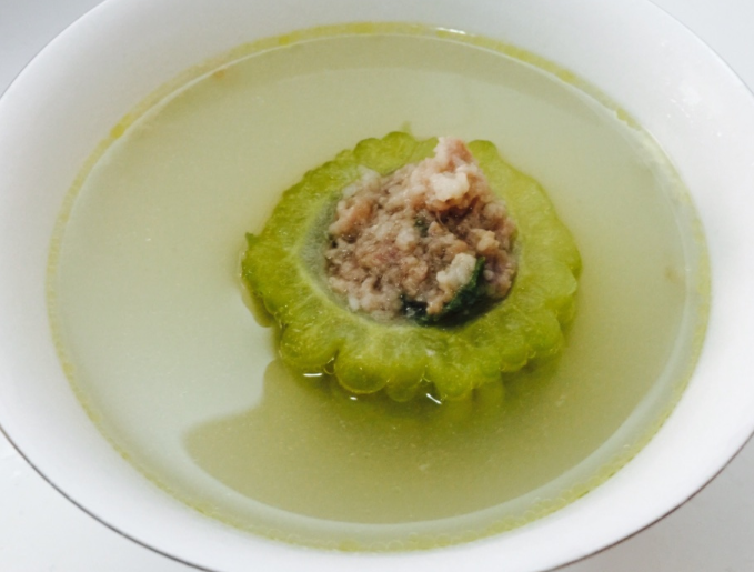 苦瓜炖猪瘦肉的营养功效 苦瓜炖猪瘦肉的治疗功效