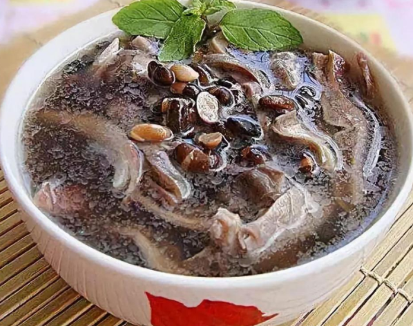 猪肚红豆汤的功效 杜仲煲猪肚的营养价值