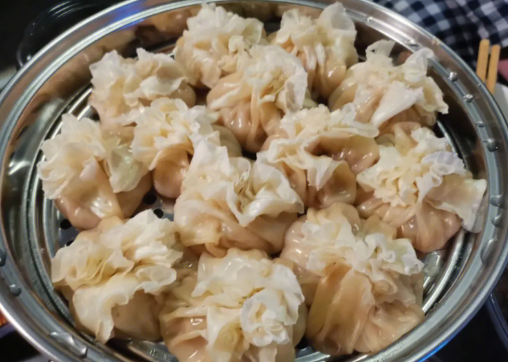 烧麦皮是热水和面还是冷水 烧麦生冻还是蒸熟冻好