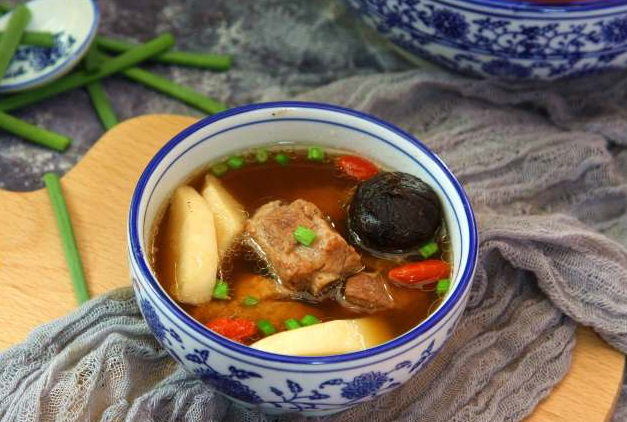 怎么去除汤上的油 排骨汤怎样去油腻