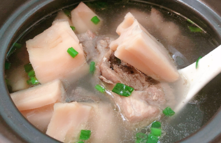 莲藕排骨汤有哪些功效与作用 莲藕排骨汤的营养价值