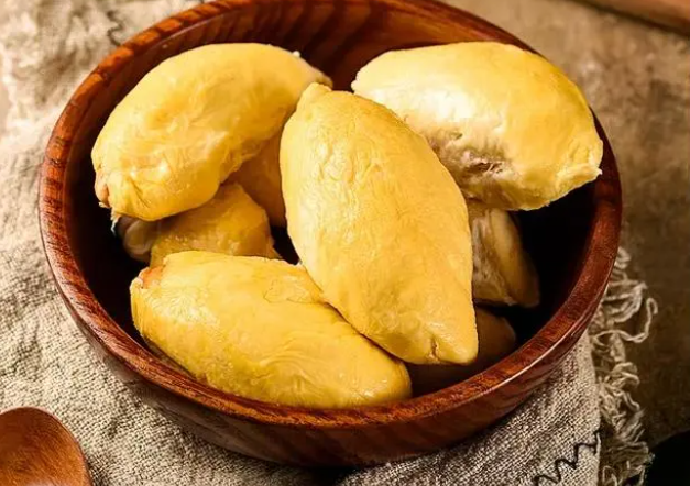 榴莲和牛奶可以一起吃吗