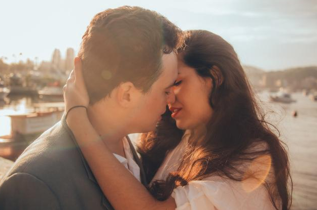 夫妻和睦相处的10个技巧，让你的婚姻幸福美满