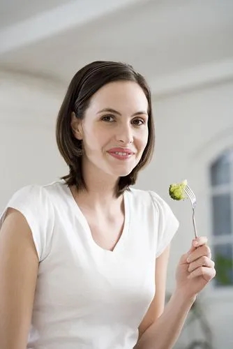 女生吃苦瓜减肥的正确方法和注意事项是什么？