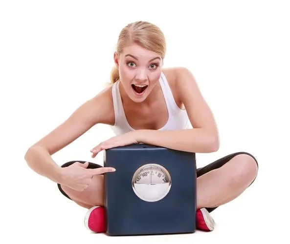 减肥不是一件容易的事情 脸上肉很多的女生如何减肥？