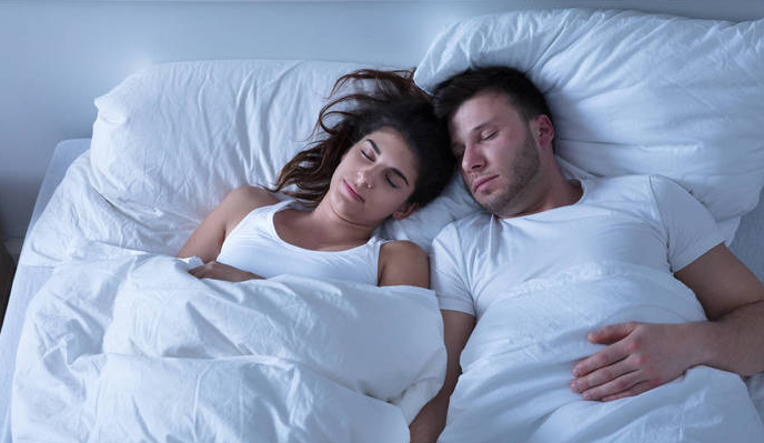探索女生摩擦时的感受和体验 女生在摩擦时的性教育问题