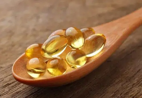 高血压吃鱼油软胶囊（高血压吃鱼油软胶囊有好处吗）