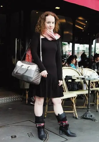 女生肚子有肌肉，是健康还是不好？