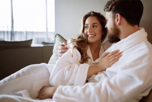 男下女上技巧，如何让你的性生活更加美妙？（专家教你实用技巧）