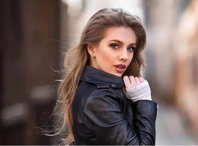 女生喝水减肥的正确方法是怎样的？