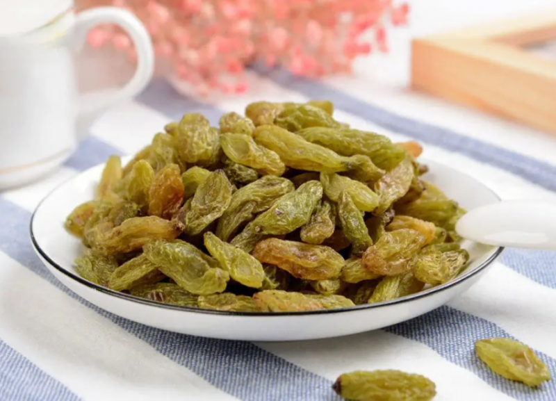 吃葡萄干好还是吃补充葡萄籽好(吃哪种更好：葡萄干还是葡萄籽？)