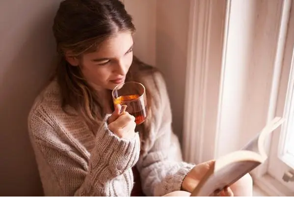 女生俯卧撑减肥法,让你健康瘦身