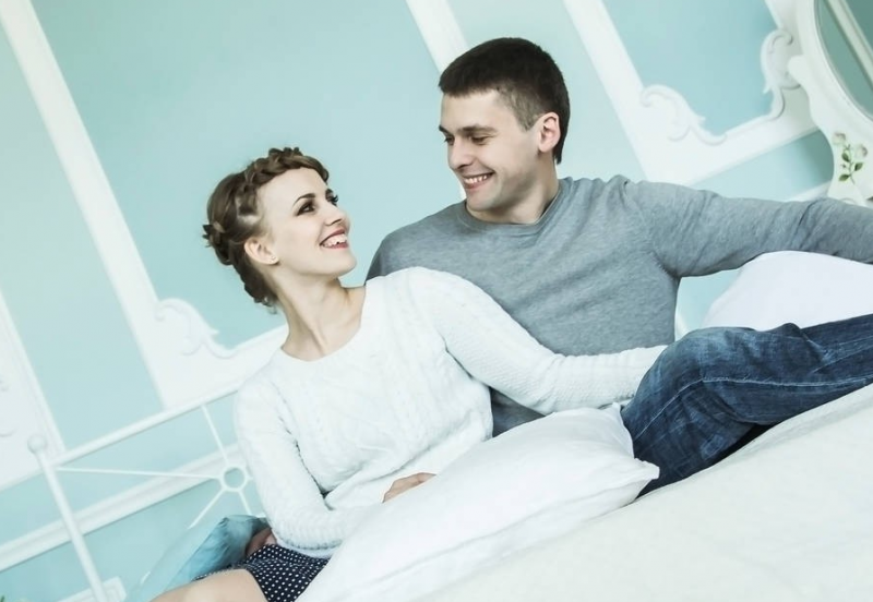 男生用手指弄女生嘴唇，女生为什么会感到羞耻？