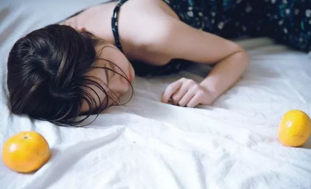 女生初次体验后的情感变化与应对策略