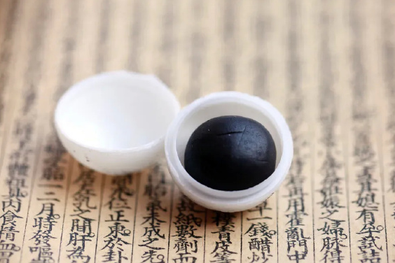 羊肝软胶囊（羊肝胶囊的功效与作用）
