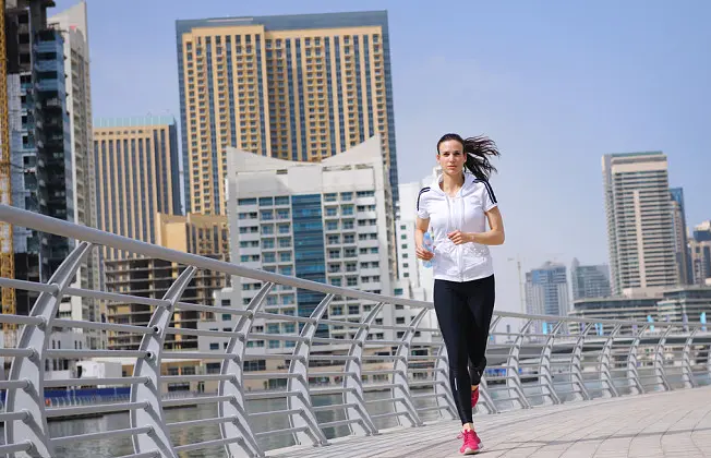 女生慢跑减肥的效果如何？探究有效的运动方式