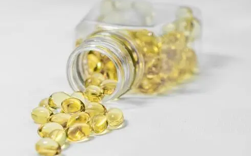 维生素e羊胎精华素(羊胎素：滋润肌肤的维生素E来源)