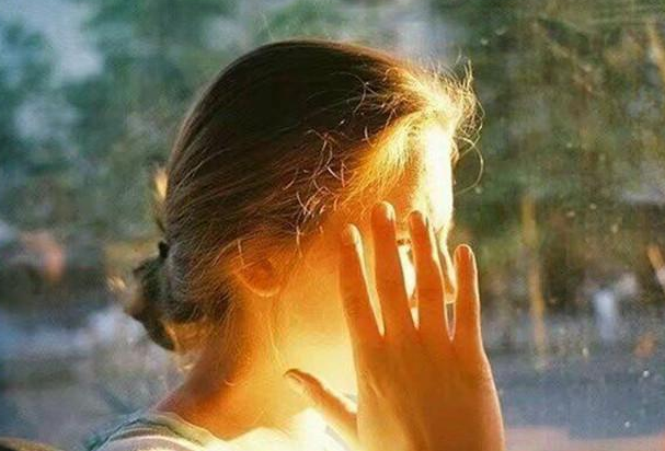 女生爱爱下面不喷水怎么回事(女性性保健知识详解)