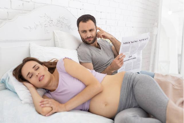孕妇如何过性生活（哪些姿势更适合孕妇做爱）