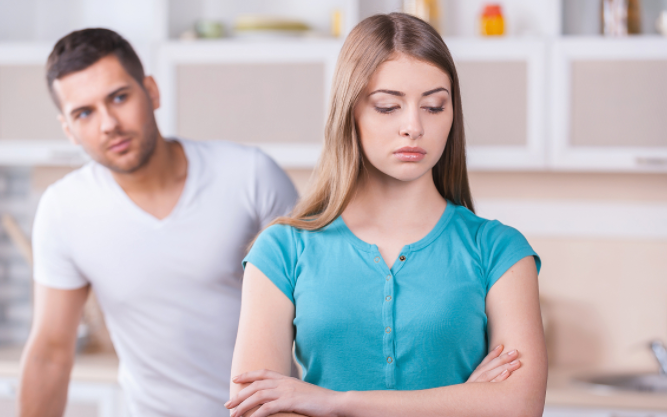 女生让你摸手暗示？别被骗教你如何正确理解女生的身体语言
