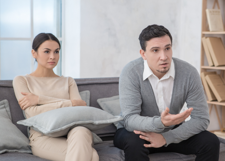 女生下面的毛硬正常吗？如何改善？