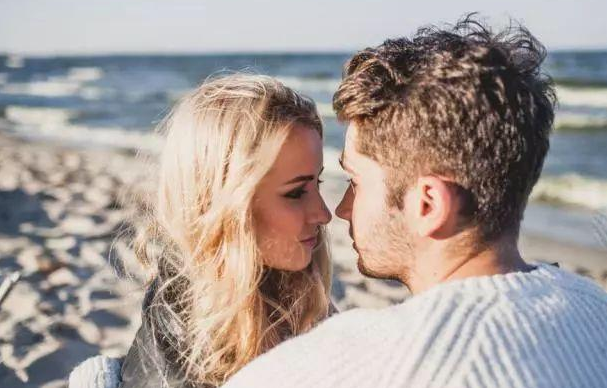 女生为什么容易成为情感备胎？如何避免成为情感备胎？