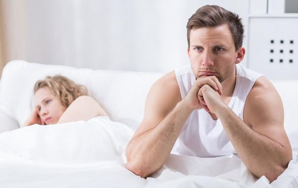 女生主动示爱，男生的反应会是什么？