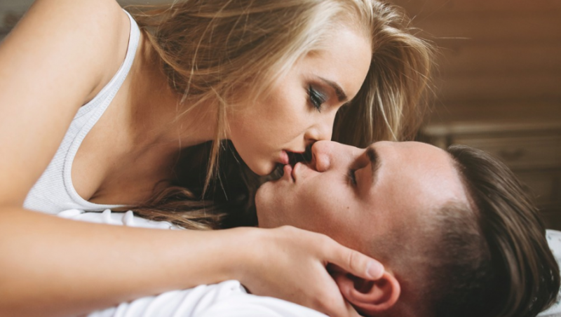 女生在床上如何更吸引人?提升性感技巧分享