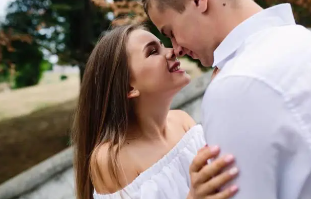 女生性幻想和女生探究女性思想中的性偏好和心理需求