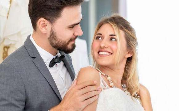 如何辨别女生手指的美丑？手指的长度是否影响美观？