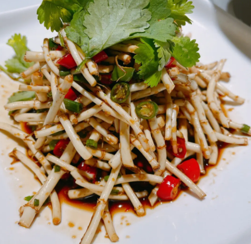 鱼腥草的副作用（女人吃鱼腥草的副作用）