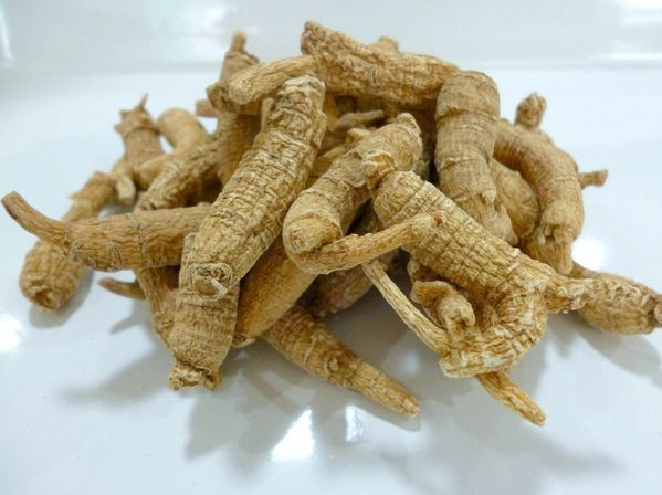 西洋参有什么作用和功效（西洋参有什么作用和功效服用西洋参一个疗程是几天）