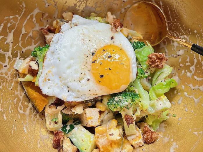 女生吃多少算节食（科学的节食方法和注意事项）