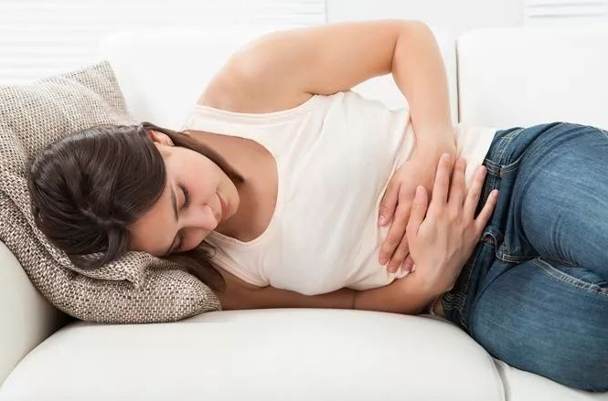 女生必备骨盆穴位图，轻松缓解痛经和月经不调问题