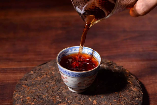 普洱茶的副作用（普洱茶的副作用与危害性）