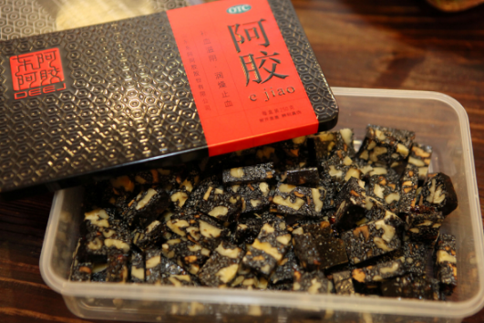 东阿阿胶的副作用（东阿阿胶的副作用和功效）