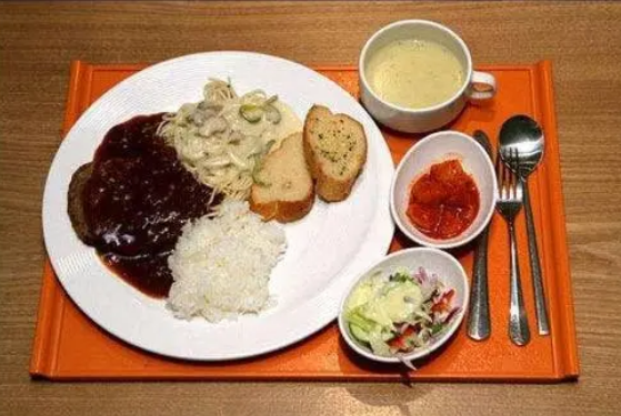 男性白领午餐吃什么最好（这样吃可以全面保健）