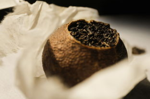 陈皮普洱茶的功效（陈皮普洱茶的功效与作用及禁忌症）