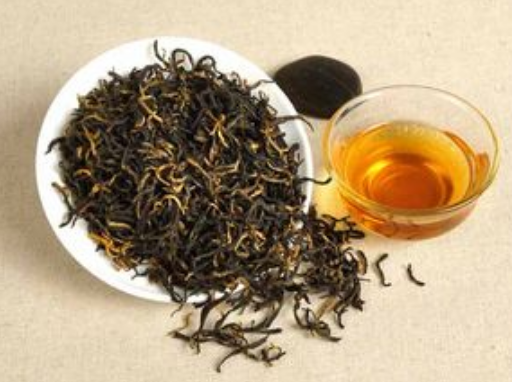 滇红茶适合什么杯子泡？（滇红茶用什么杯子好）